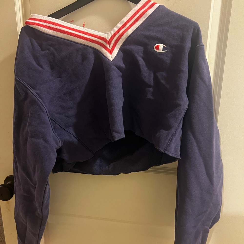 Champion Navy Cropped Sweatshirt